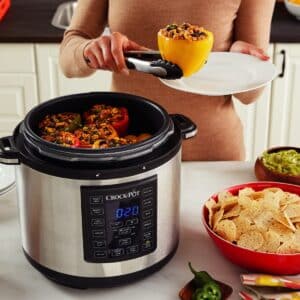 Fyllda paprikor i en Crock-Pot Express Multicoker
